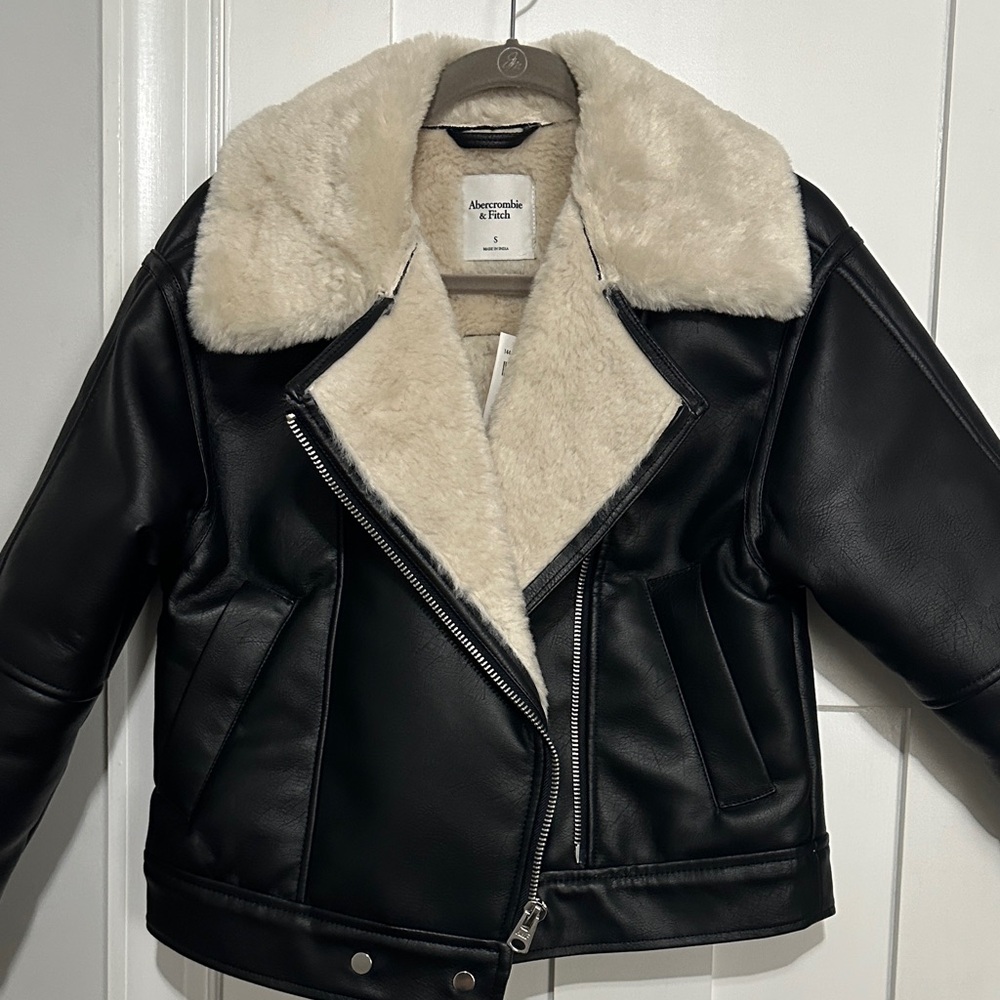 Abercrombie & Fitch Black Leather Jacket with Cream Shearling